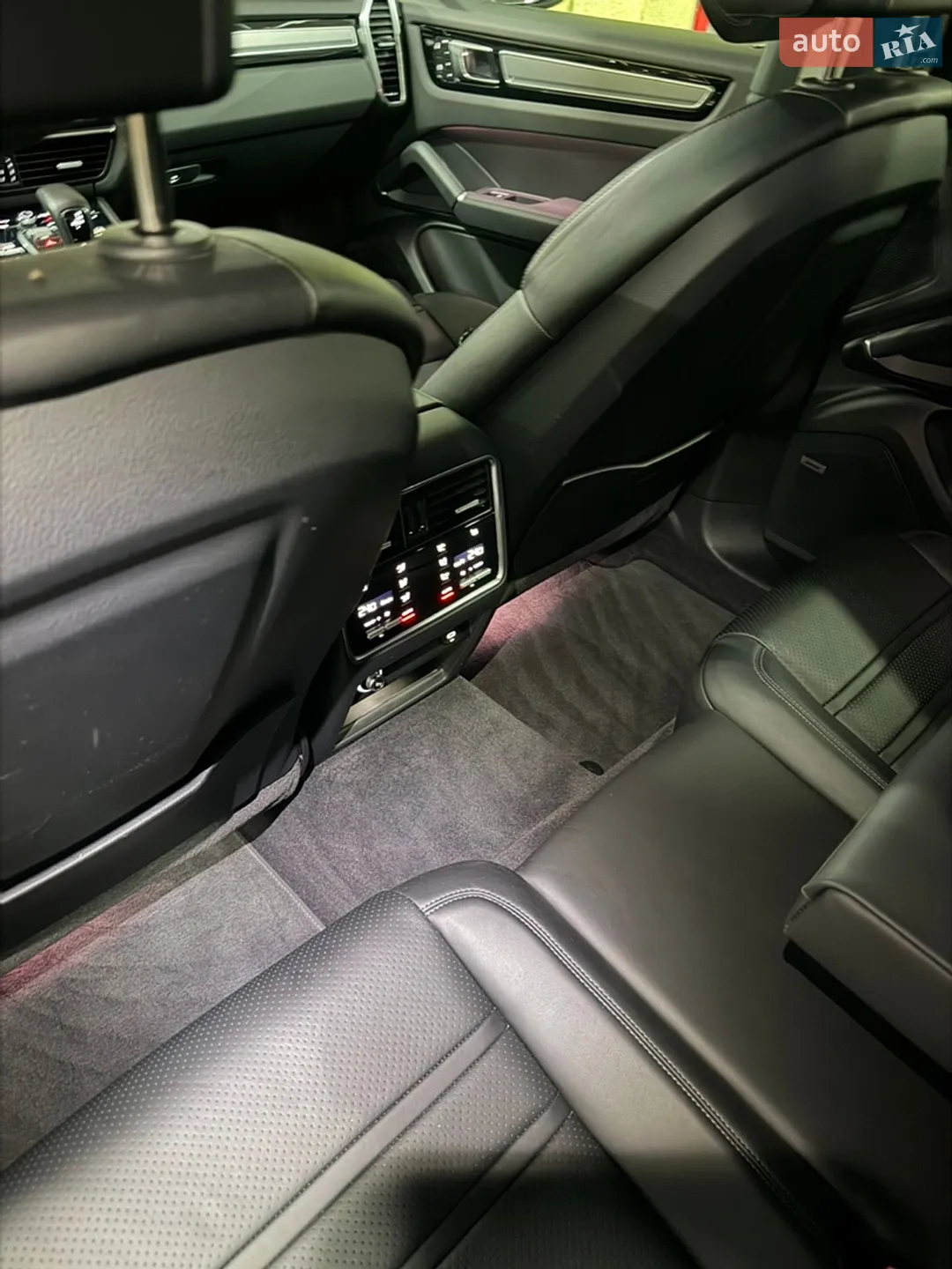 2022 Porsche Cayenne Coupe - мініатюра 24
