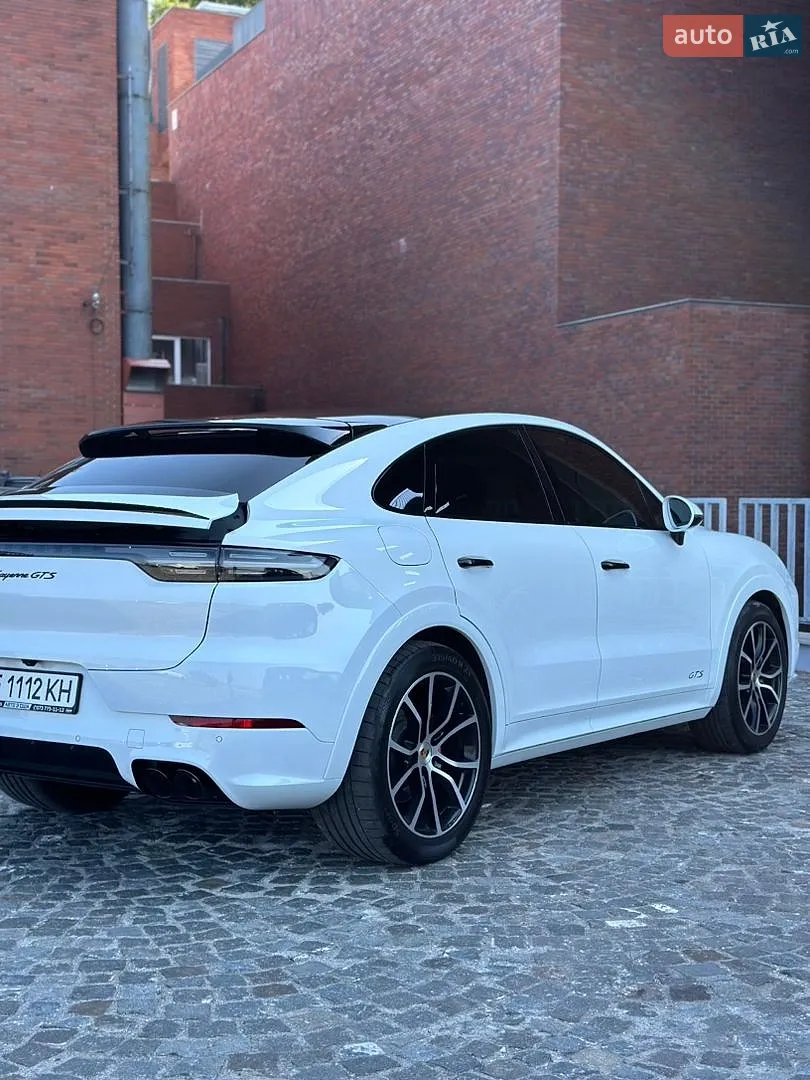2020 Porsche Cayenne Coupe - мініатюра 8