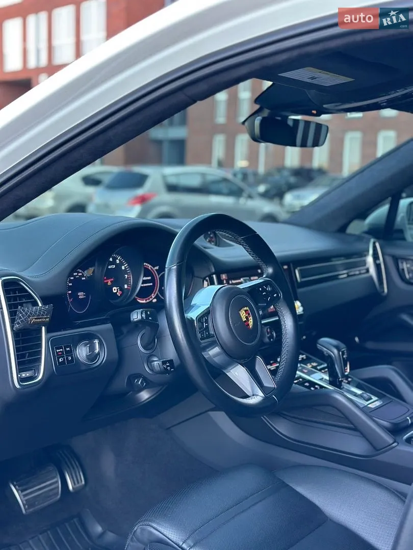 2020 Porsche Cayenne Coupe - мініатюра 13