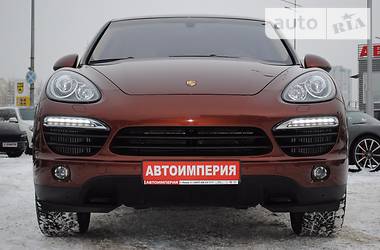 Внедорожник / Кроссовер Porsche Cayenne 2014 в Киеве