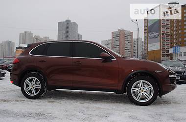 Внедорожник / Кроссовер Porsche Cayenne 2014 в Киеве