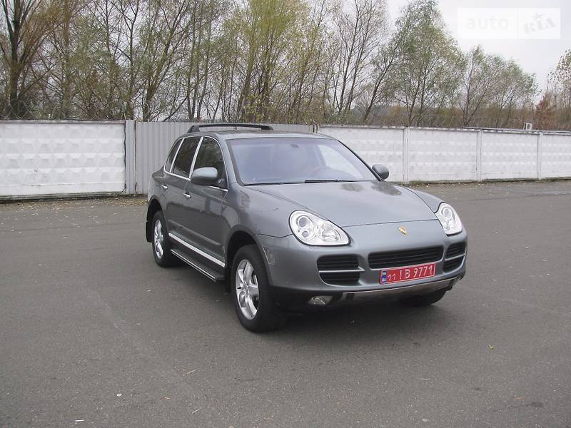 Внедорожник / Кроссовер Porsche Cayenne 2003 в 