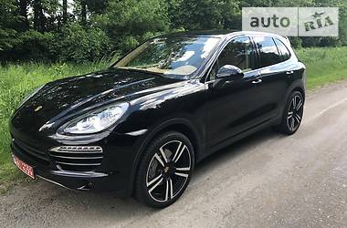 Внедорожник / Кроссовер Porsche Cayenne 2013 в Черновцах