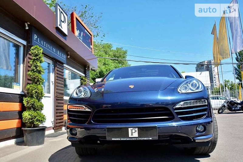 Позашляховик / Кросовер Porsche Cayenne 2013 в Одесі