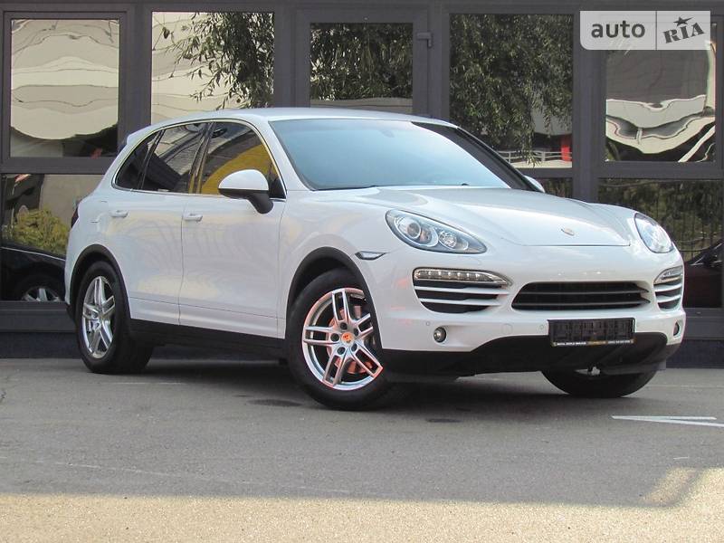 Внедорожник / Кроссовер Porsche Cayenne 2012 в Киеве