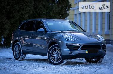 Внедорожник / Кроссовер Porsche Cayenne 2011 в Киеве