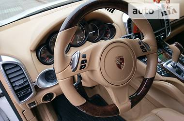 Внедорожник / Кроссовер Porsche Cayenne 2013 в Киеве