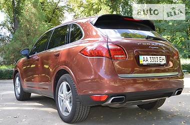 Внедорожник / Кроссовер Porsche Cayenne 2010 в Киеве