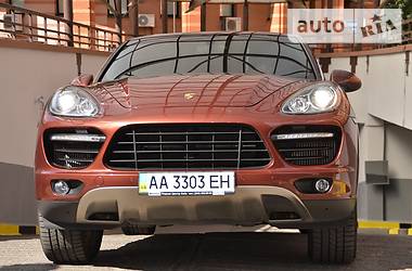 Внедорожник / Кроссовер Porsche Cayenne 2010 в Киеве