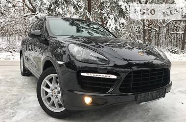 Внедорожник / Кроссовер Porsche Cayenne 2011 в Киеве