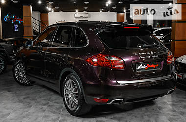 Внедорожник / Кроссовер Porsche Cayenne 2011 в Одессе