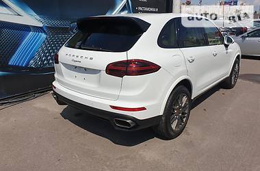 Позашляховик / Кросовер Porsche Cayenne 2017 в 
