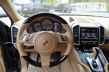 Внедорожник / Кроссовер Porsche Cayenne 2012 в Днепре