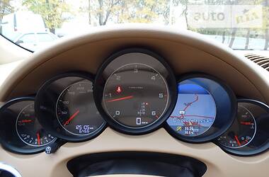 Внедорожник / Кроссовер Porsche Cayenne 2012 в Днепре