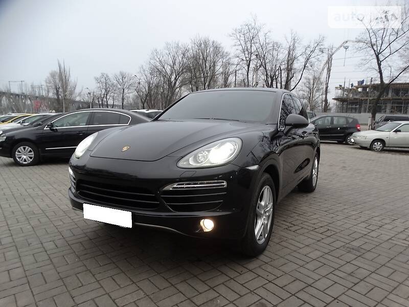 Внедорожник / Кроссовер Porsche Cayenne 2011 в 