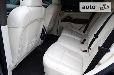 Внедорожник / Кроссовер Porsche Cayenne 2011 в 