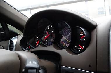Внедорожник / Кроссовер Porsche Cayenne 2011 в 