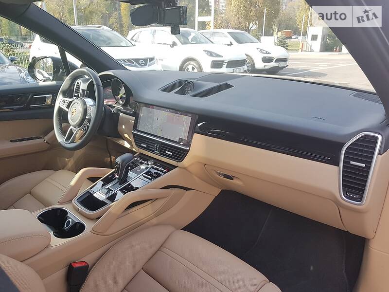 Внедорожник / Кроссовер Porsche Cayenne 2018 в Днепре