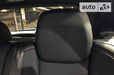 Внедорожник / Кроссовер Porsche Cayenne 2017 в 