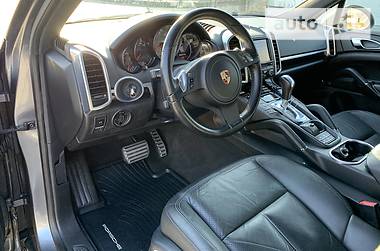 Внедорожник / Кроссовер Porsche Cayenne 2013 в Одессе