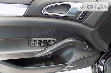 Позашляховик / Кросовер Porsche Cayenne 2010 в 