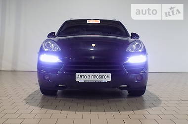 Позашляховик / Кросовер Porsche Cayenne 2010 в 