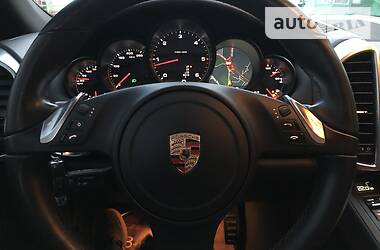 Позашляховик / Кросовер Porsche Cayenne 2013 в 