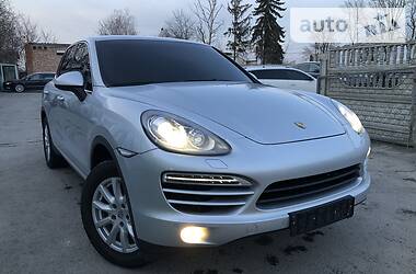 Позашляховик / Кросовер Porsche Cayenne 2013 в 