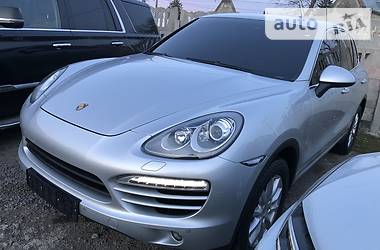 Позашляховик / Кросовер Porsche Cayenne 2013 в 