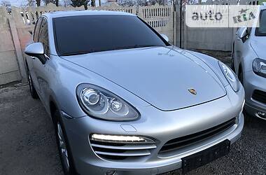 Позашляховик / Кросовер Porsche Cayenne 2013 в 