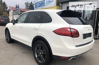 Внедорожник / Кроссовер Porsche Cayenne 2011 в Тернополе