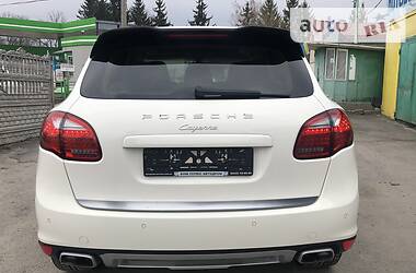 Внедорожник / Кроссовер Porsche Cayenne 2011 в Тернополе