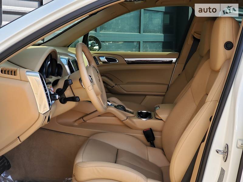 Позашляховик / Кросовер Porsche Cayenne 2011 в Одесі