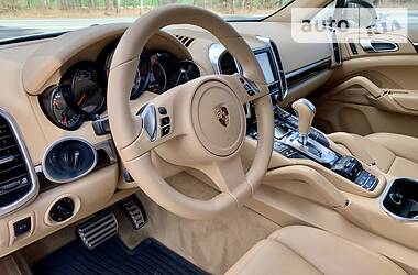 Позашляховик / Кросовер Porsche Cayenne 2012 в 