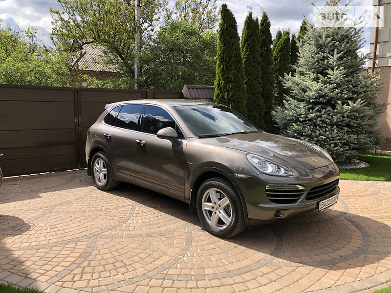 Позашляховик / Кросовер Porsche Cayenne 2012 в Кропивницькому