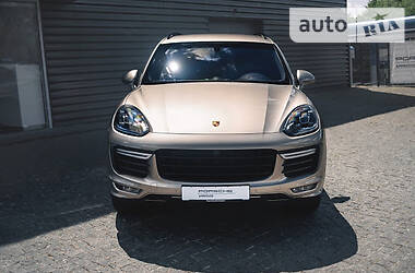 Внедорожник / Кроссовер Porsche Cayenne 2015 в Харькове