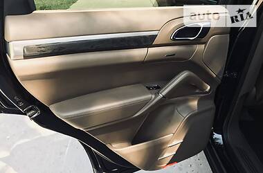 Внедорожник / Кроссовер Porsche Cayenne 2013 в 