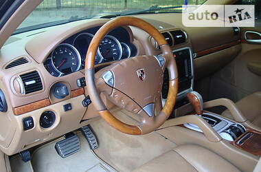 Внедорожник / Кроссовер Porsche Cayenne 2005 в 