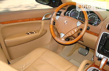 Внедорожник / Кроссовер Porsche Cayenne 2005 в 