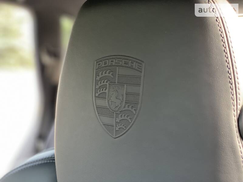 Позашляховик / Кросовер Porsche Cayenne 2014 в Києві