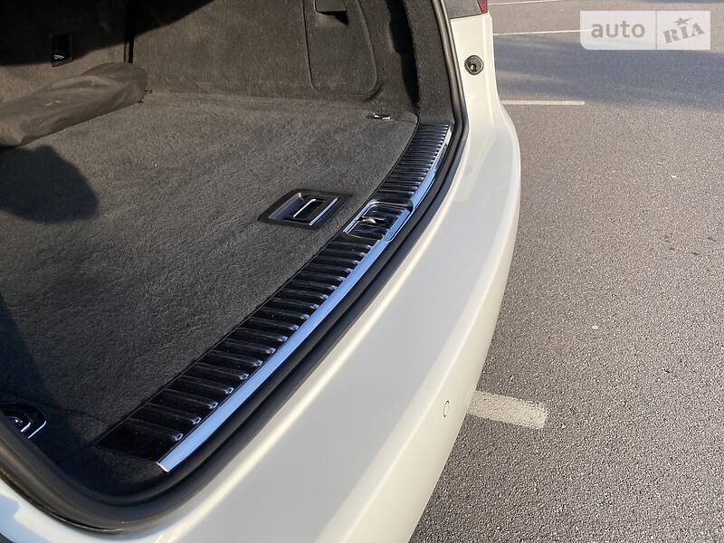 Позашляховик / Кросовер Porsche Cayenne 2014 в Києві