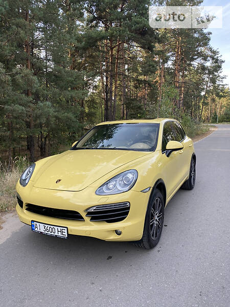 Позашляховик / Кросовер Porsche Cayenne 2010 в Києві