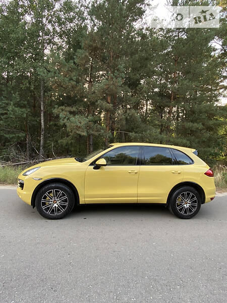 Позашляховик / Кросовер Porsche Cayenne 2010 в Києві