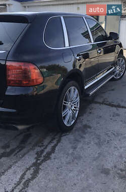Внедорожник / Кроссовер Porsche Cayenne 2006 в 