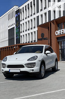 Внедорожник / Кроссовер Porsche Cayenne 2012 в Виннице