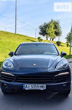 Внедорожник / Кроссовер Porsche Cayenne 2012 в 