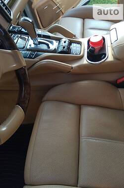 Позашляховик / Кросовер Porsche Cayenne 2013 в 