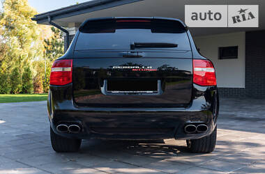 Внедорожник / Кроссовер Porsche Cayenne 2009 в 