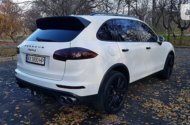 Внедорожник / Кроссовер Porsche Cayenne 2014 в 