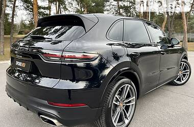 Внедорожник / Кроссовер Porsche Cayenne 2020 в 